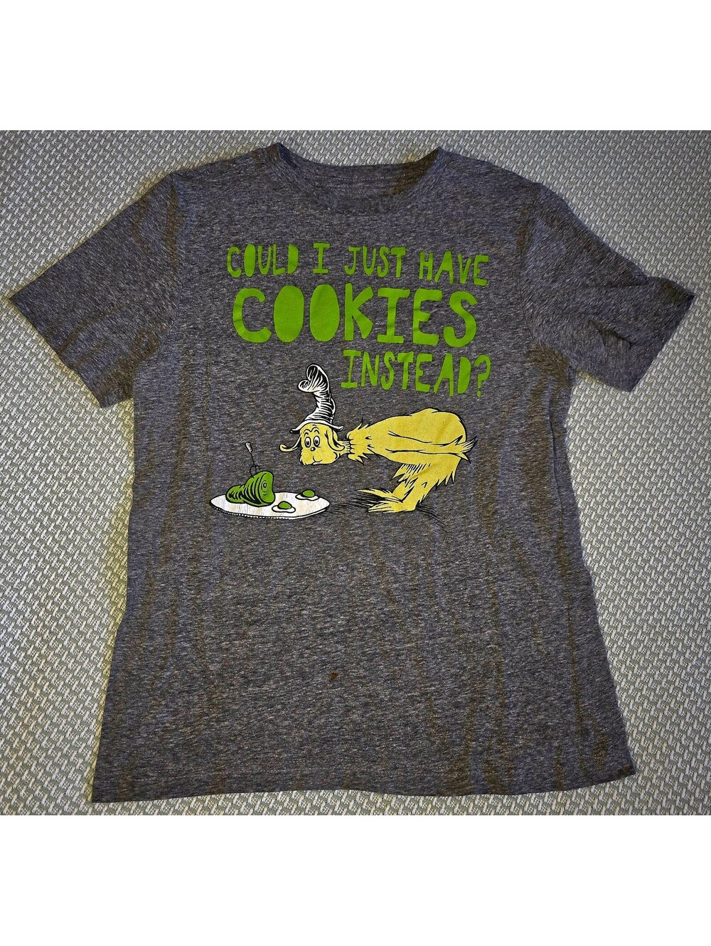 Dr Seuss Green Eggs and Ham t-shirts size medium